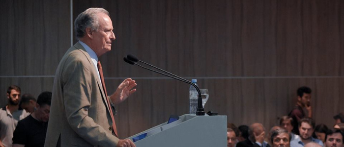 Tagle: “Se percibe un amanecer inmediato en la realidad económica”